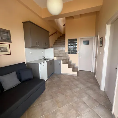 Peroulia Bay View Maisonette דירה Koróni
