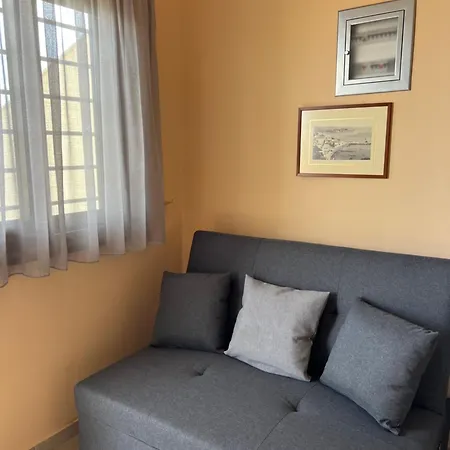 Peroulia Bay View Maisonette * Koróni